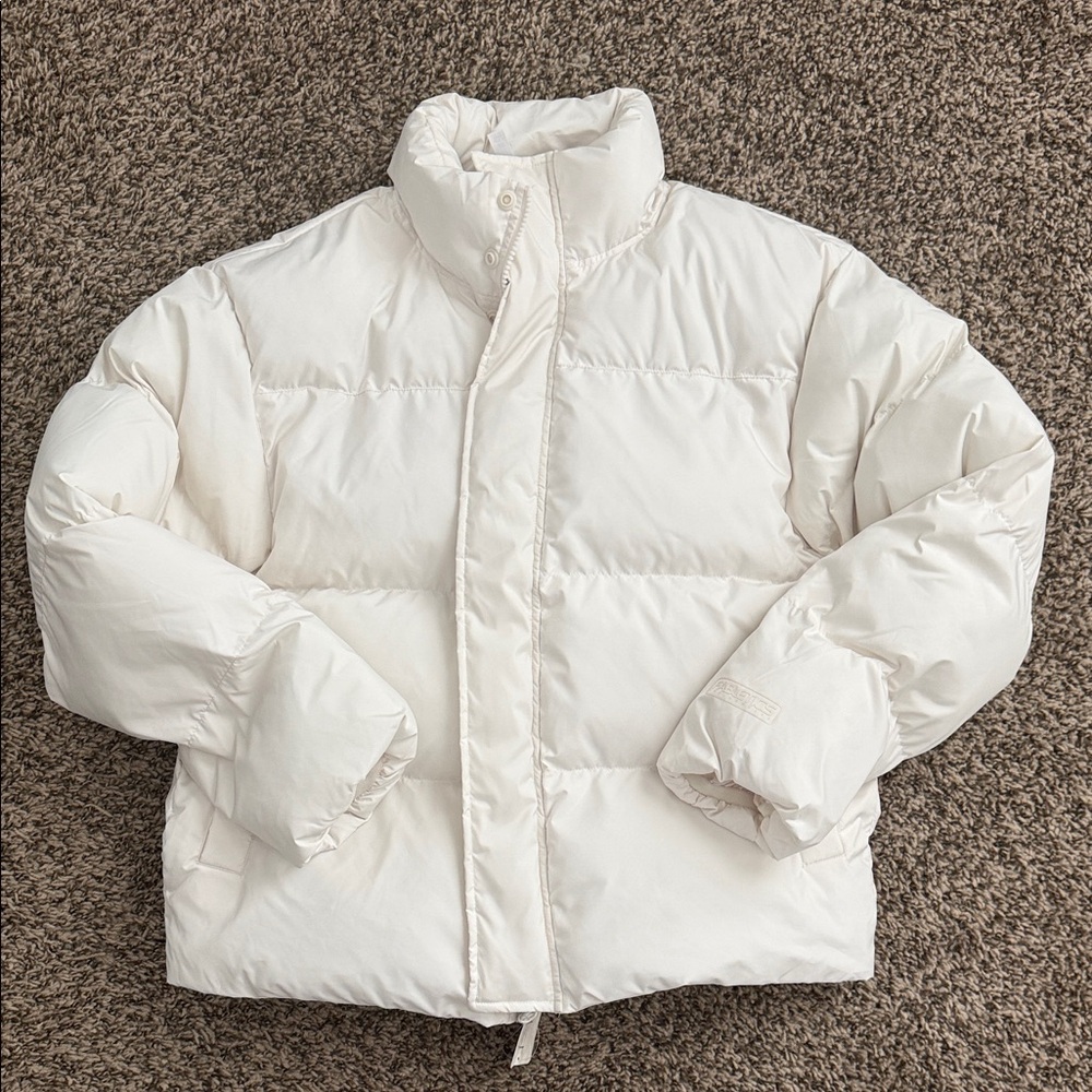 Fabletics Essential Puffer in Soft White
